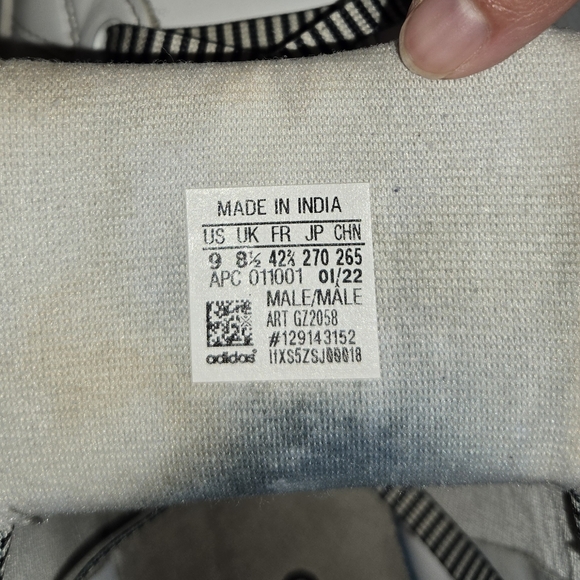 Used Adidas - Picture 3 of 8